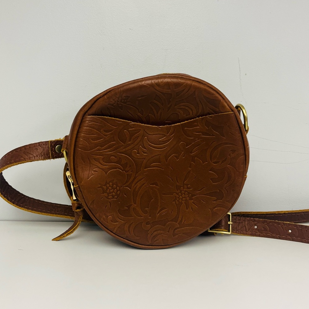 ❌SOLD❌PORTLAND LEATHER GOODS Meadow Round Crossbody Bag